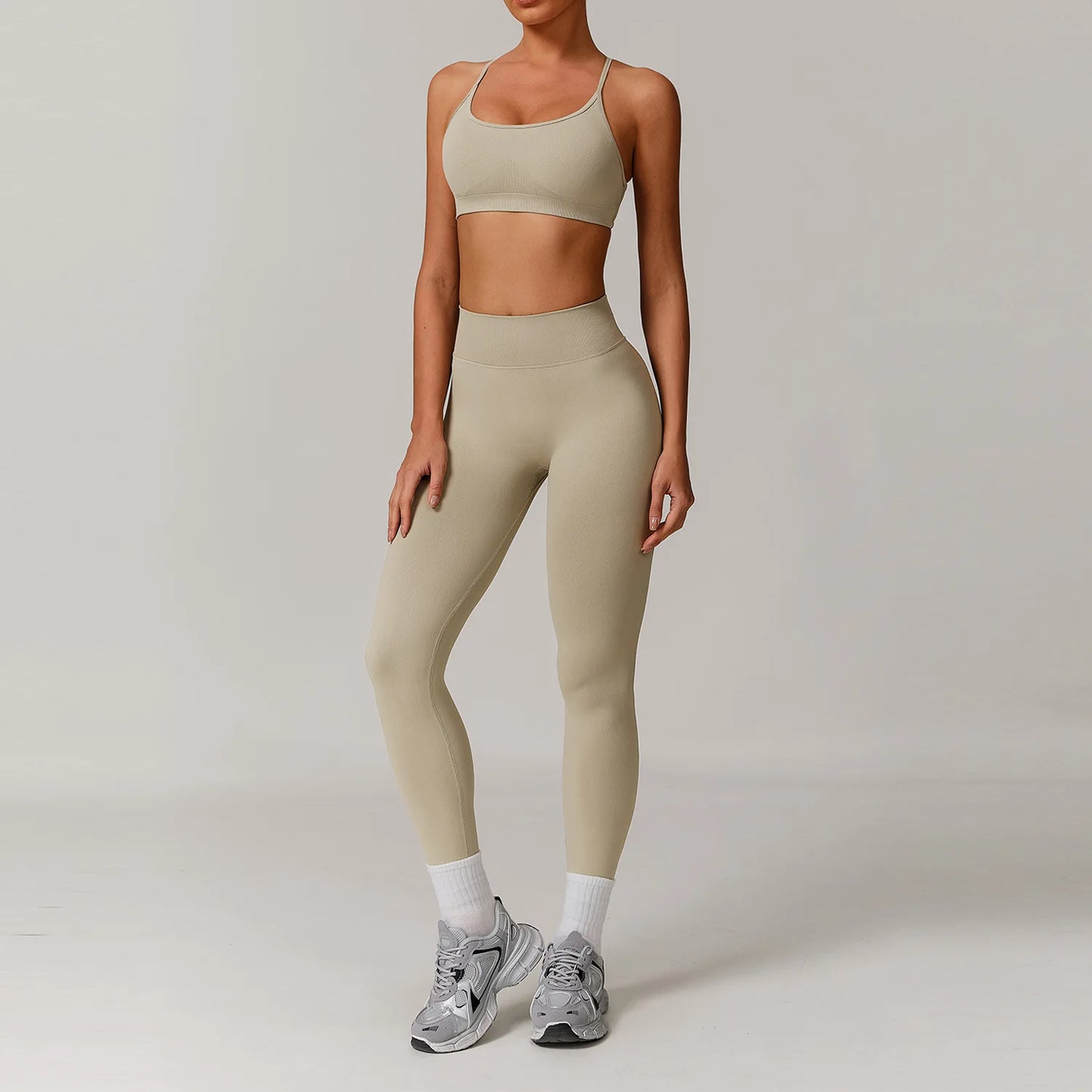 Women's Seamless Yoga Set – 2/3 Piece Gym Suit