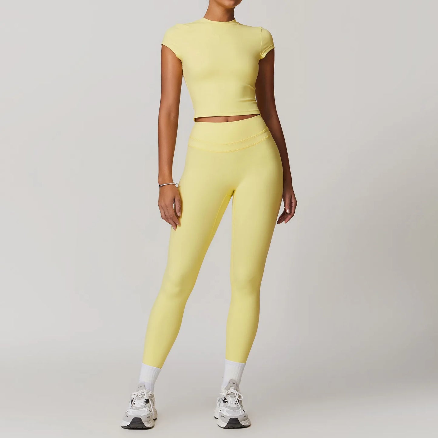 2-Piece Women's Yoga Set – Sports Bra & Leggings