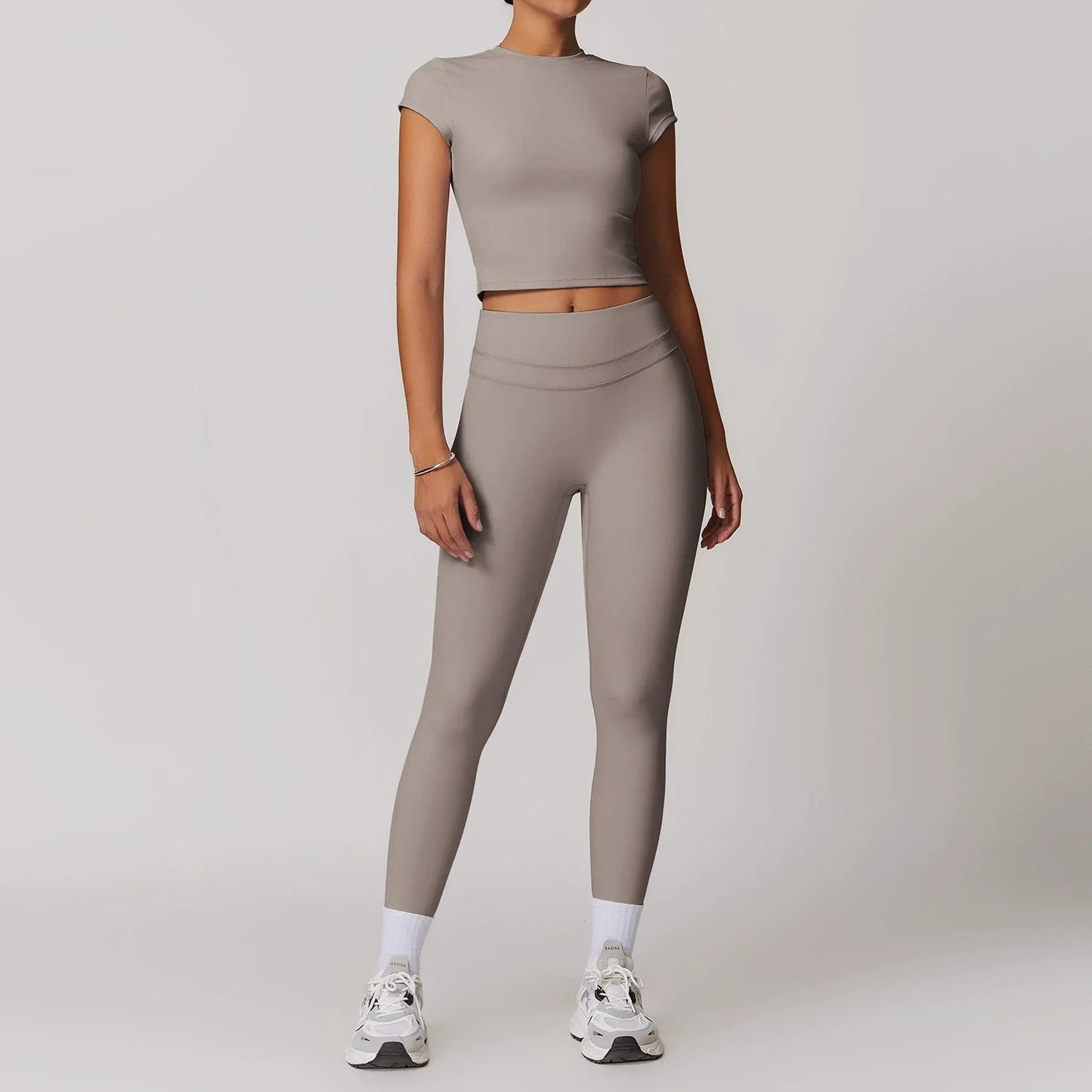 2-Piece Women's Yoga Set – Sports Bra & Leggings