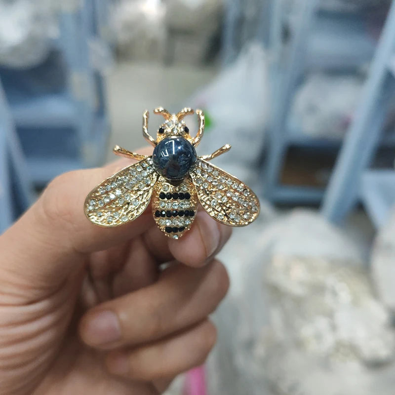 Little Bee Crystal Rhinestone Brooch – Jewelry Gift
